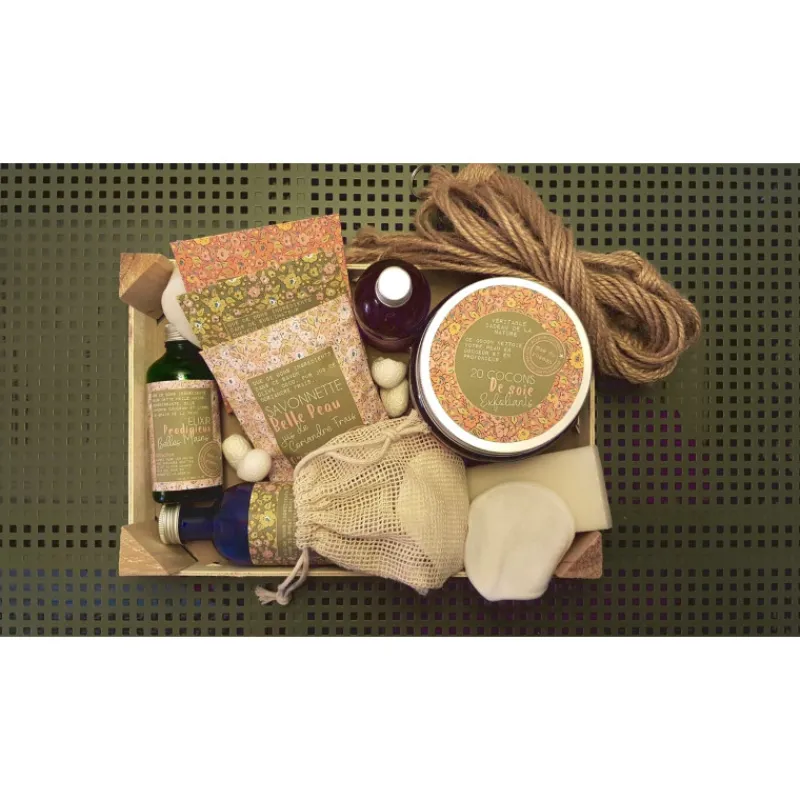 Les Soins | Coin Lavabo<mas du roseau Savonnette Belle peau Coriandre,