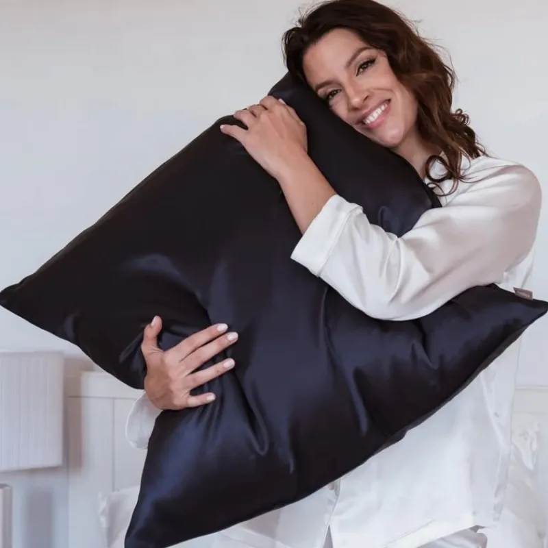 Les Accessoires | Housses De Couette, Parures<Emily's Pillow Taie d'Oreiller en Soie 65 x 65 cm Bleu Nuit,
